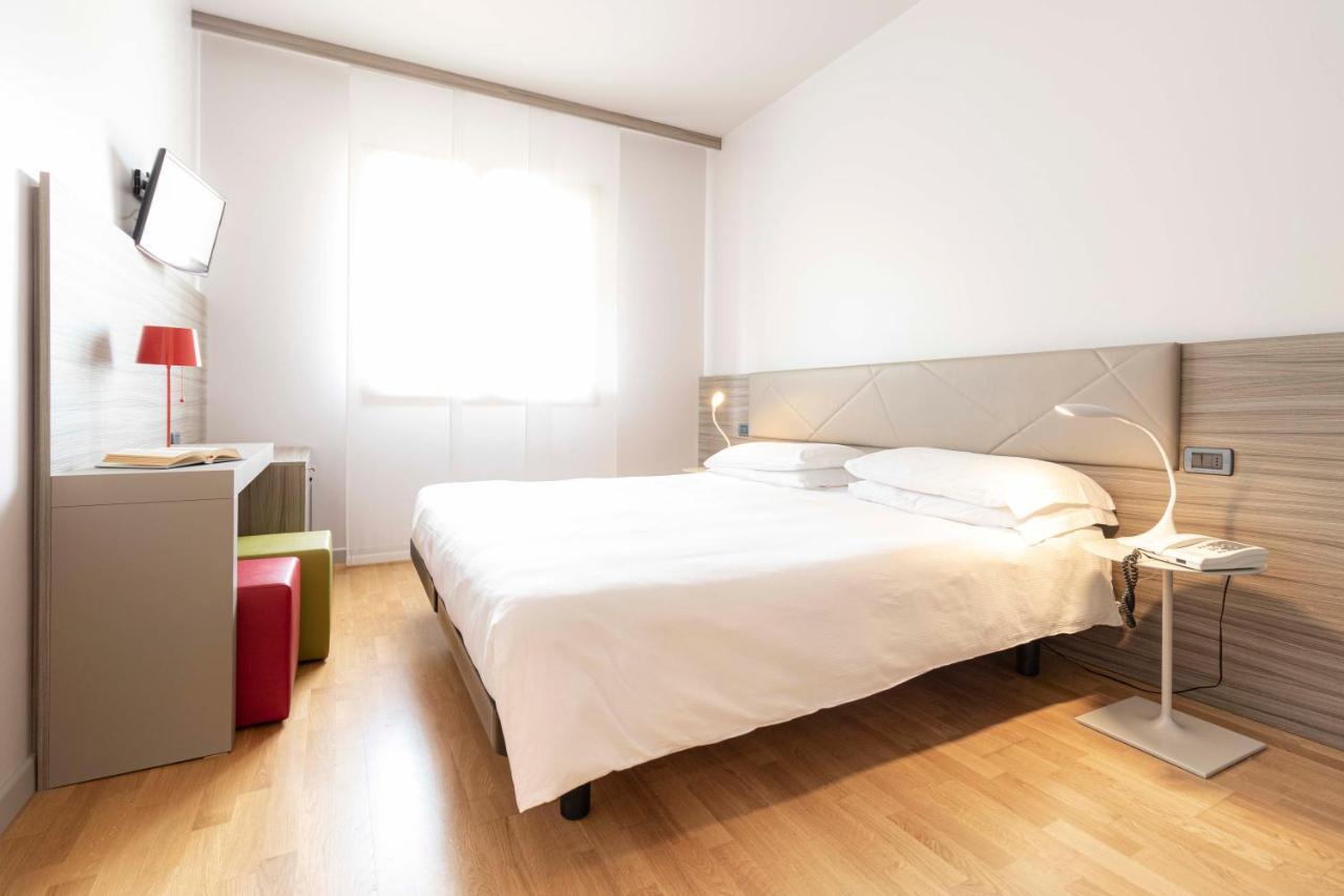 Hotel La Primula San Quirino Экстерьер фото
